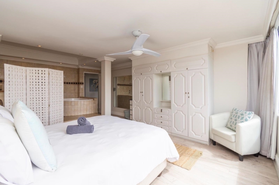 2 Bedroom Property for Sale in Green Point Western Cape